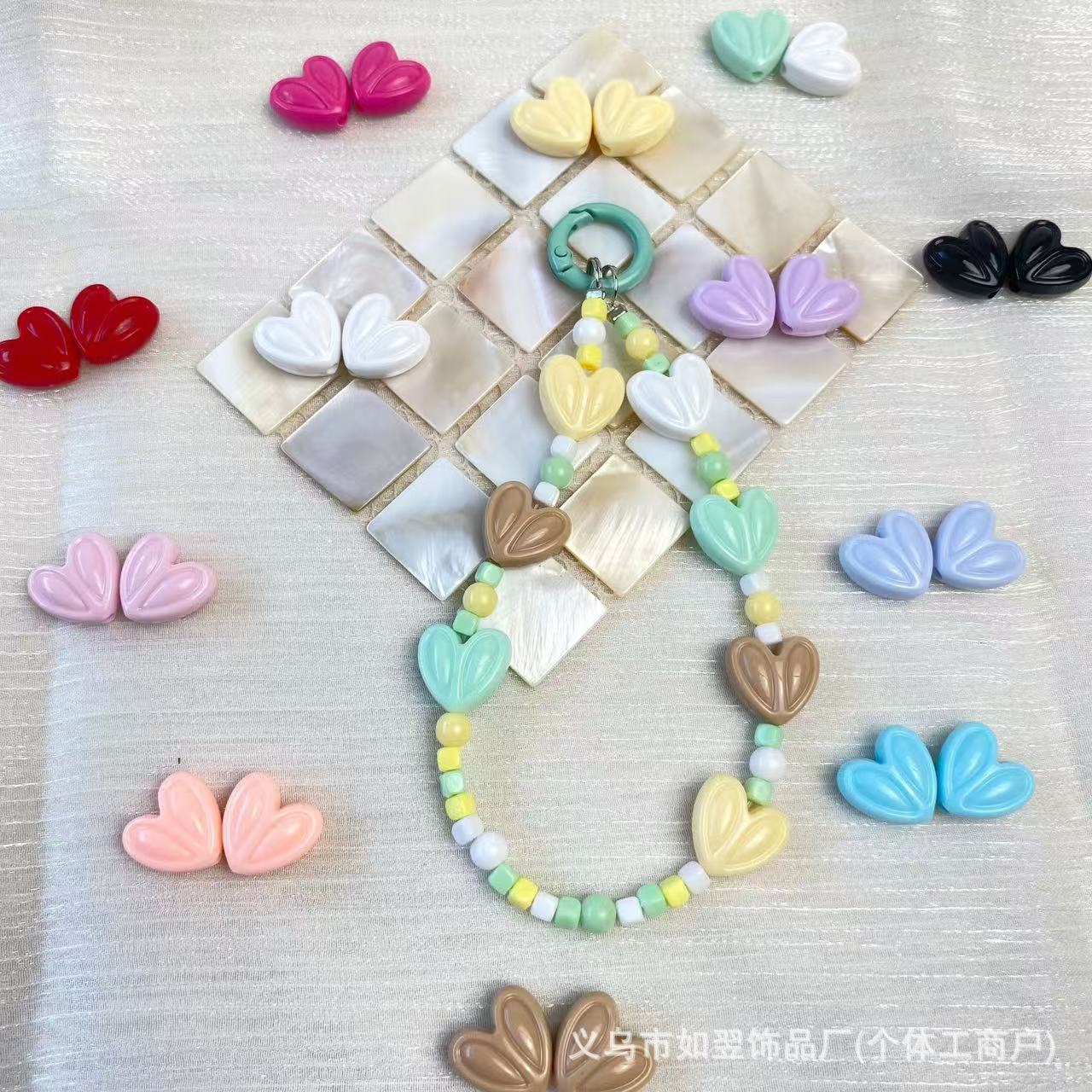 直孔亚克力实色兔耳朵爱心手串diy手机链ccd时尚挂绳饰品散珠配件