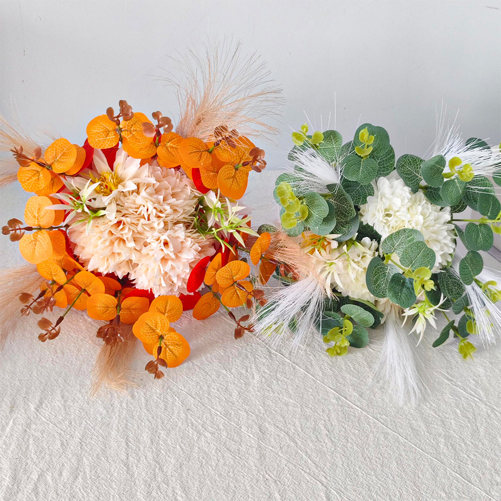 Yugari bola de flores en la mano para obtener un certificado de boda de alto nivel de flores falsas nuevas damas de honor pequeñas flores en la mano venta caliente transfronteriza