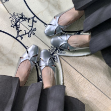法式小众设计感方头单鞋女鞋子2024年新款夏季银色气质通勤豆豆鞋