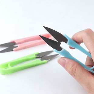 Color thread head small scissors wholesale cross stitch repair thread head U-shaped yarn scissors plastic handle scissors yarn scissors handmade scissors