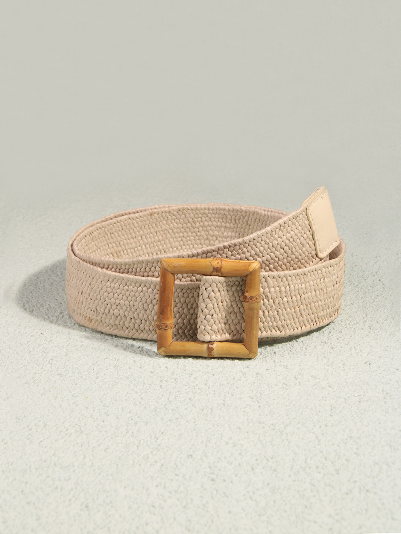 Square bamboo buckle beige pp2