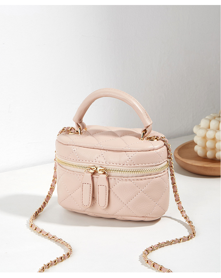 Borsa a tracolla mini trapuntata alla moda con catena_voghion.com