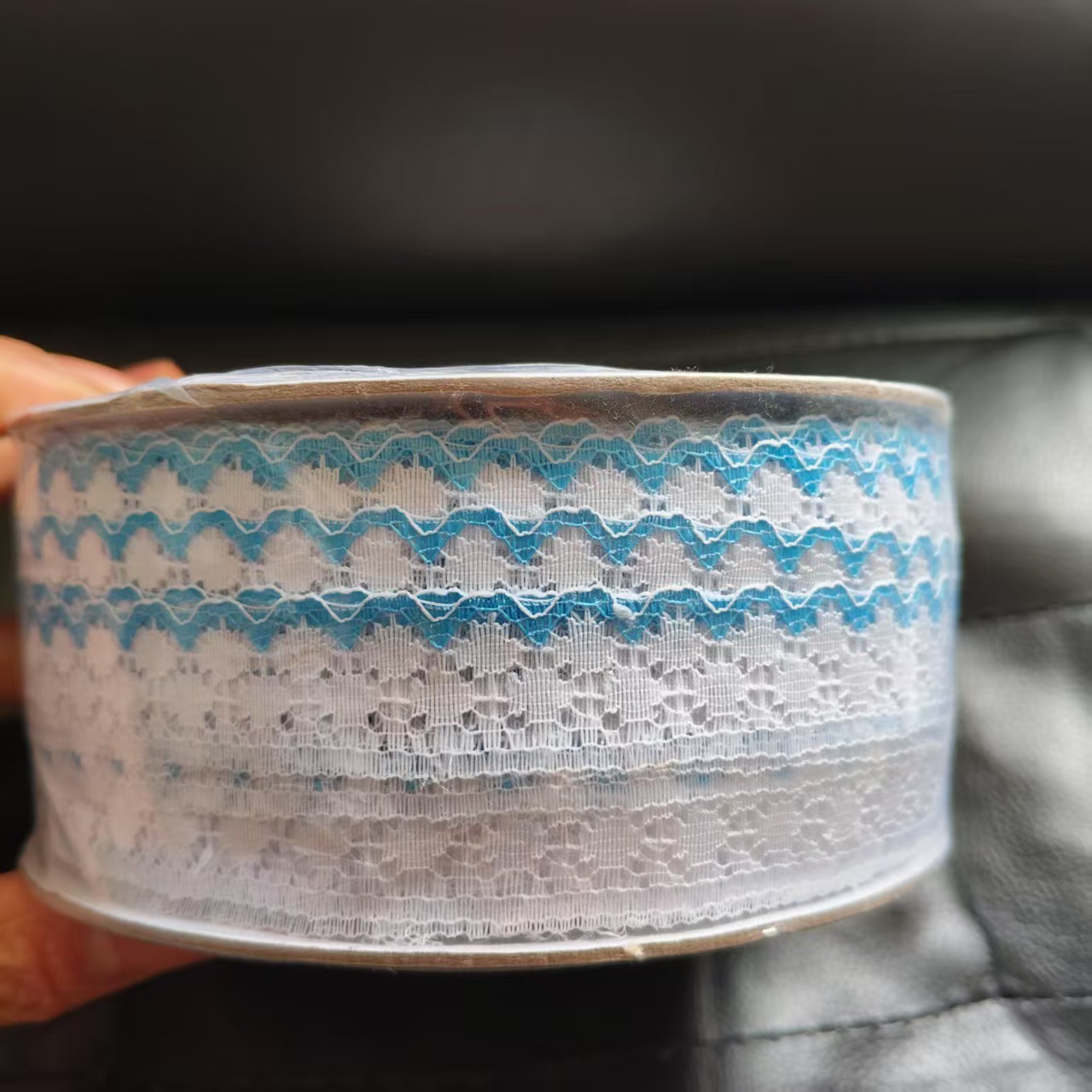 Spot al por mayor de 2 cm de ancho de encaje bicolor ropa sombrero DIY accesorios de encaje