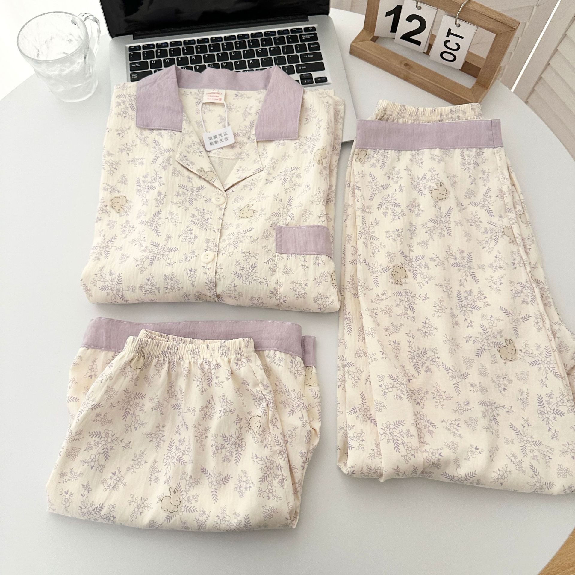 Al por mayor transfronterizo de tres piezas nubes algodón pijama cardigán con solapa mangas cortas pantalones cortos de dibujos animados a cuadros ropa para el hogar