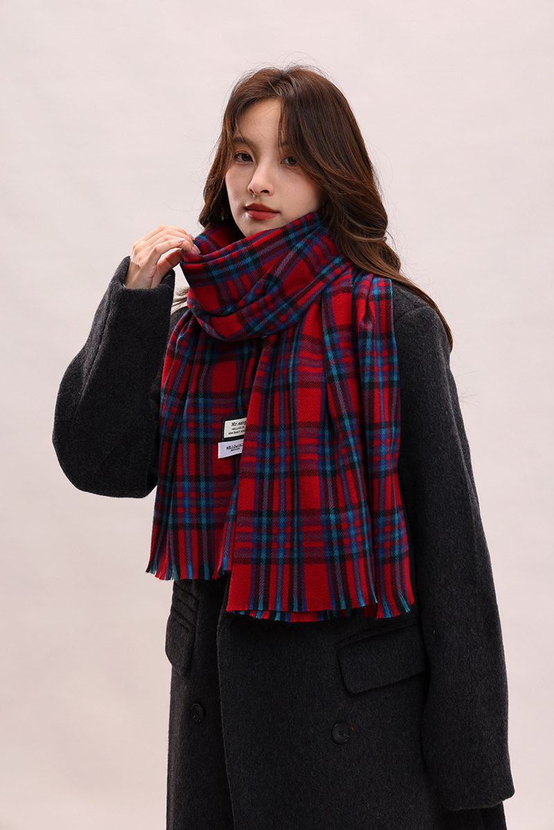 Korean version 2024 new women's autumn and winter warm shawl red checkered high-end atmosphere knitted thick scarf_voghion.com