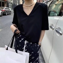 深圳2023新款南油女装欧货时尚V领宽松垫肩显瘦上衣时尚短袖T恤女