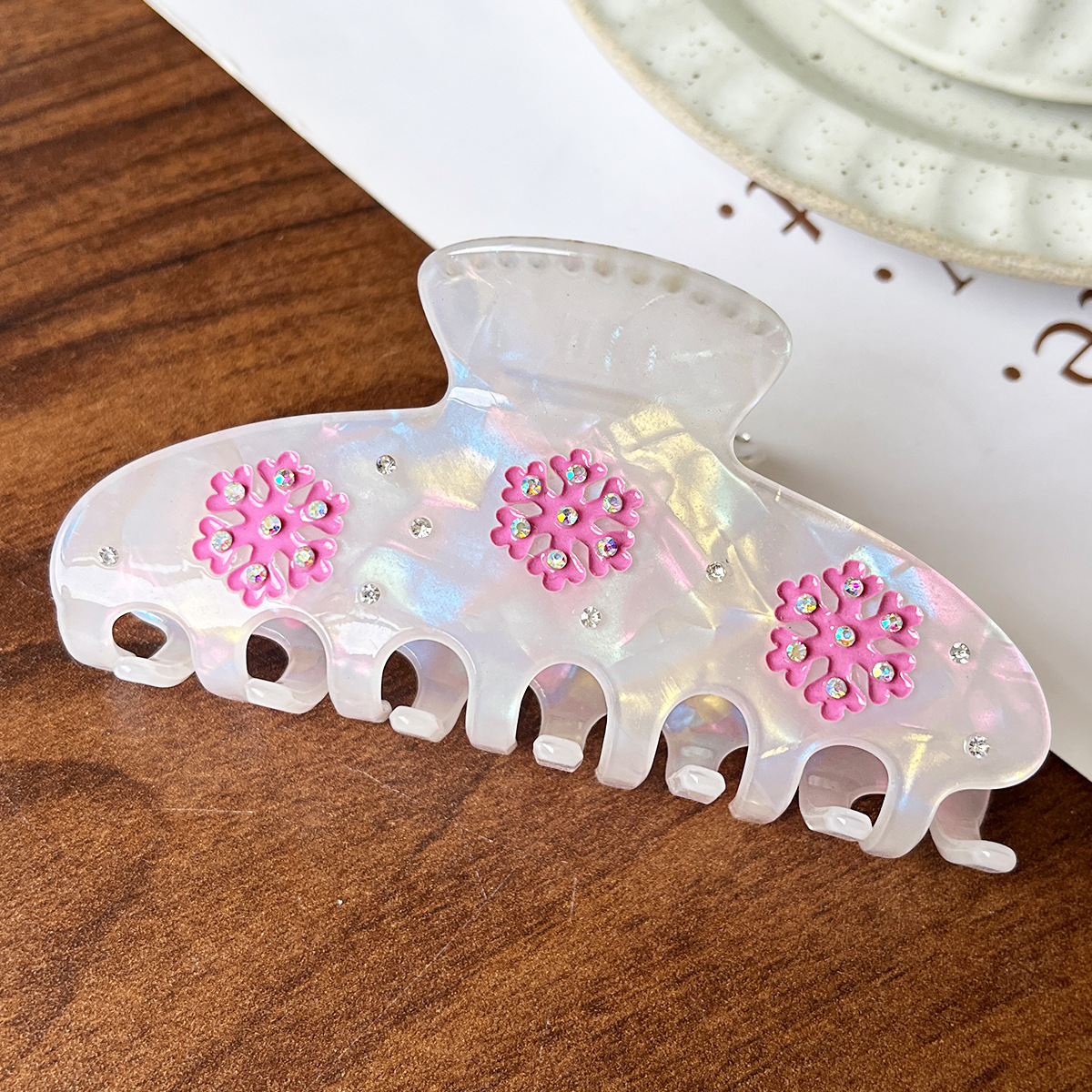 Acetato nicho diamante rosa amor agarrar clips retrógrado francés dulce niña europea y americana cabello de tiburón clips mujer