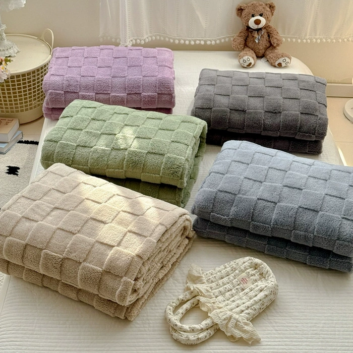 Оптовая продажа фабричных однотонных пледов из тафты, фланелевых пледов для офиса и дивана, пледов из молочного вельвета.