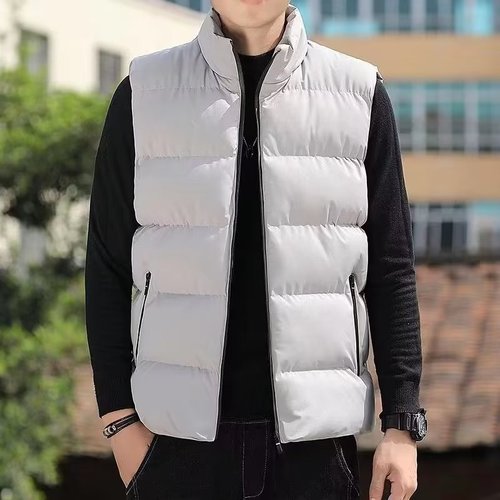 Picking up tail orders, men's and women's clothing boutique, export-style stand-up collar down jackets, padded vests, warm jackets, cotton coats