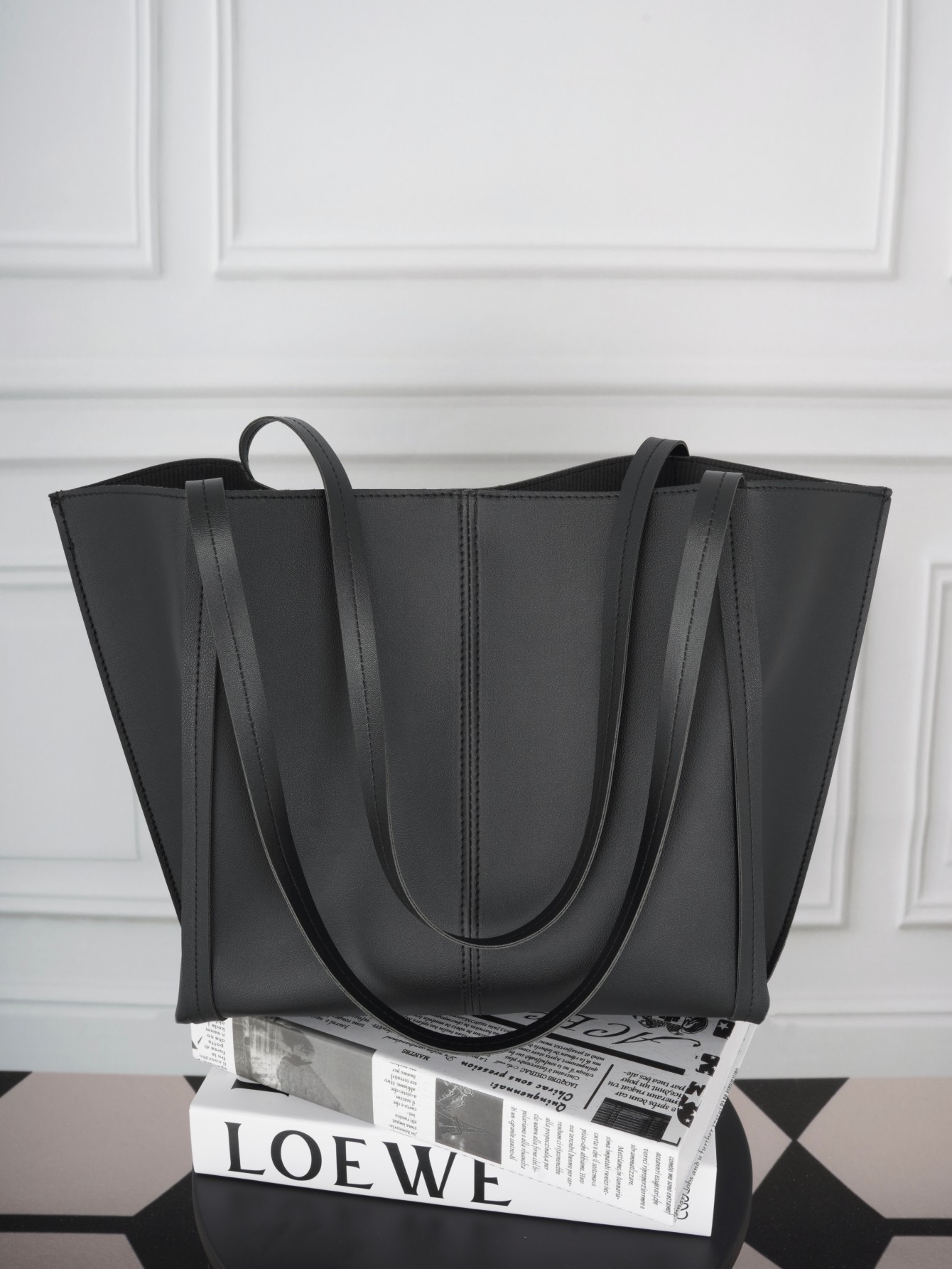 Bolsas de gran capacidad retro de comercio exterior transfronterizo para mujeres 2025 nueva moda retro bolsas de mano de nicho universal bolsas de hombro image 1