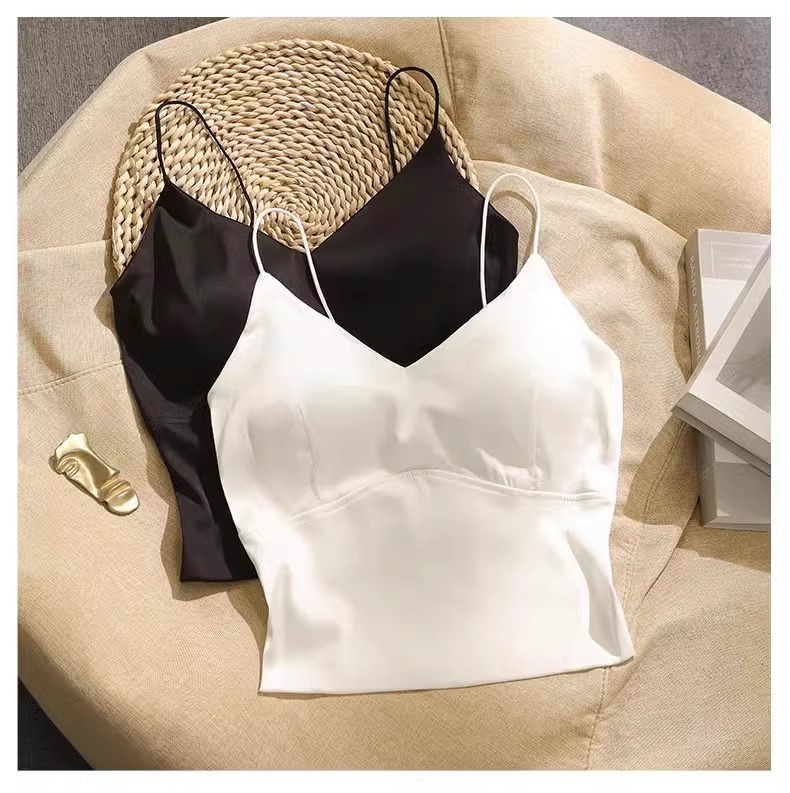 Foreign Trade Explosions V-Neck Sling Pleated Back Vest with Chest Pad Wrapping Chest Inner Base Tube Top Women's Short Top Foreign Trade Explosions V-Neck Sling Pleated Back Vest with Chest Pad Wrapping Chest Inner Base Tube Top Women's Short Top