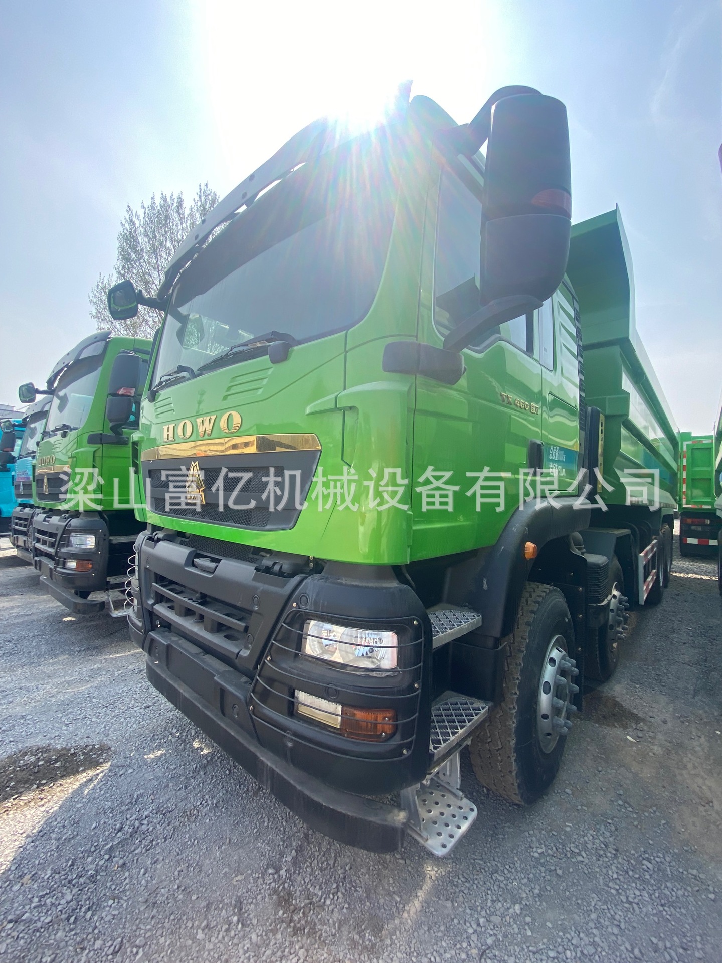 Foreign Trade Sales of China Heavy Truck Howo Tx, Four-Wheel Drive and Eight-Wheel Drive Dump Trucks, New Stock Vehicles, Used and Refurbished Vehicles