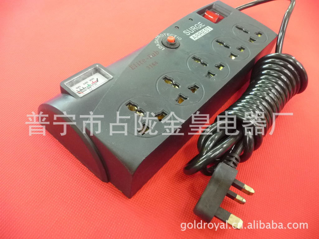 POWER SOCKET SURGE ARREST 3166 con enchufe de medidor de salida APCC