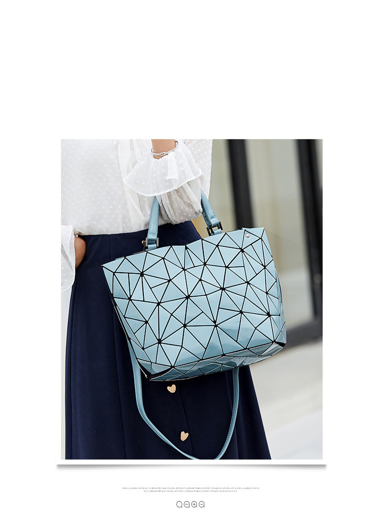 Summer new geometric Lingge bucket 2023 women's bag random lattice single shoulder_voghion.com