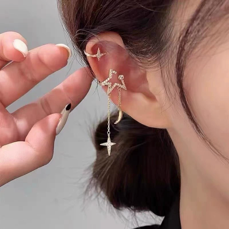 Зажимы для ушей (Brand) — серьги без прокола, лёгкие декоративные клипсы в золоте или серебре