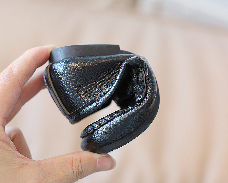 English style leather shoes with soft soles, one foot kick boys' bean new autumn 2022 baby shoes, children's shoe trend_voghion.com