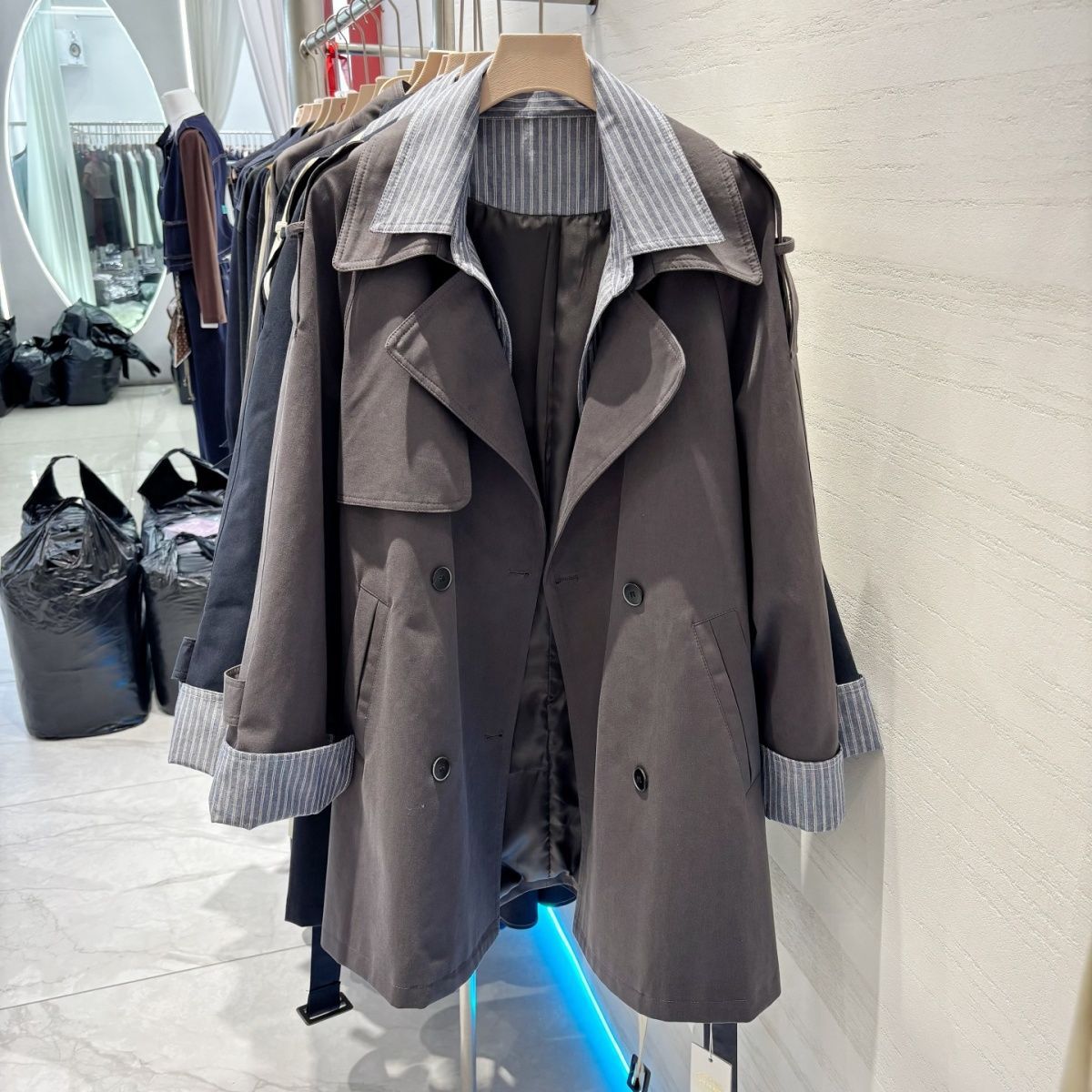 Damen Trenchcoat Gestreift Im Patchwork Design Mittellang_voghion.com