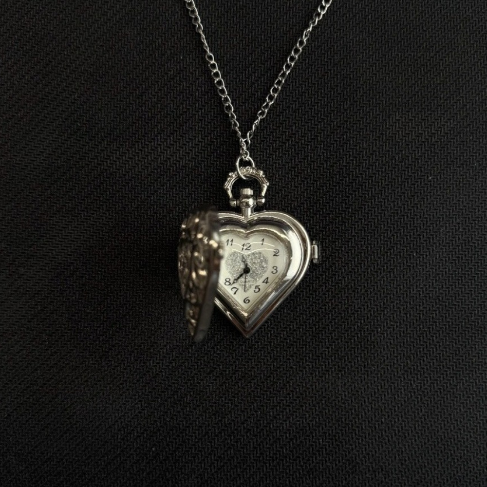 Vintage Heart Keychain Pocket Watch Pendant Star Moon Necklace_voghion.com