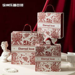 花のプリントのギフトボックスは軽くて豪華な包装箱です。