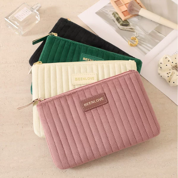 Runhui Autumn and Winter New Dutch Velvet Cosmetics Bag Leather Label Version Travel Mini Cosmetics Bag Portable Makeup Cosmetics Bag
