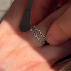 1つの2つのins風のドリルは光レースのフレンチフラッシュの指輪の女性のデザイン感を編みます。