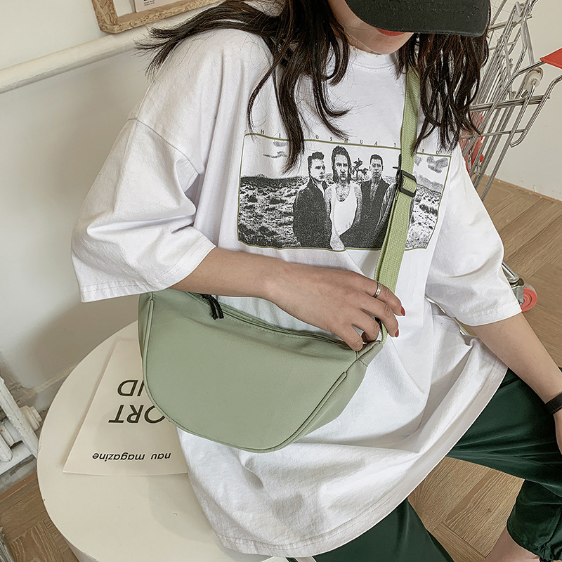 New solid color dumpling with niche design, 2024 fashionable and simple crossbody , high-end texture casual shoulder_voghion.com