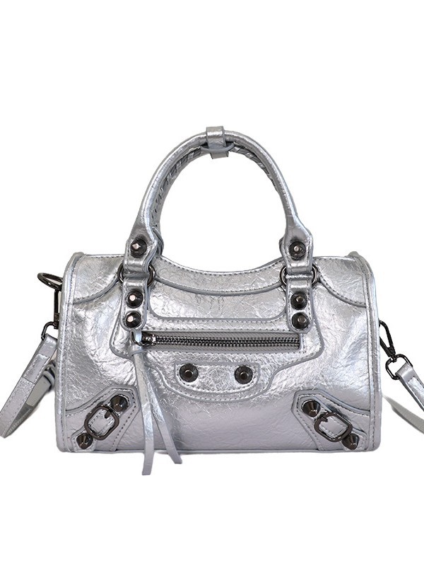 High-end sensitividad portátil clavos locomotora almohada bolso para mujeres 2026 nuevo cross-border fresco bolso de hombro de estilo de mujer