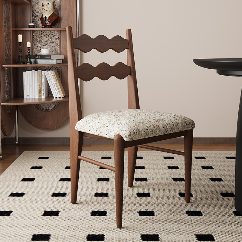 Silla de comedor de madera maciza retro francesa, hogar, restaurante medieval, silla trasera de tela de algodón y lino, mesa y silla de comedor de cuero de microfibra para hotel