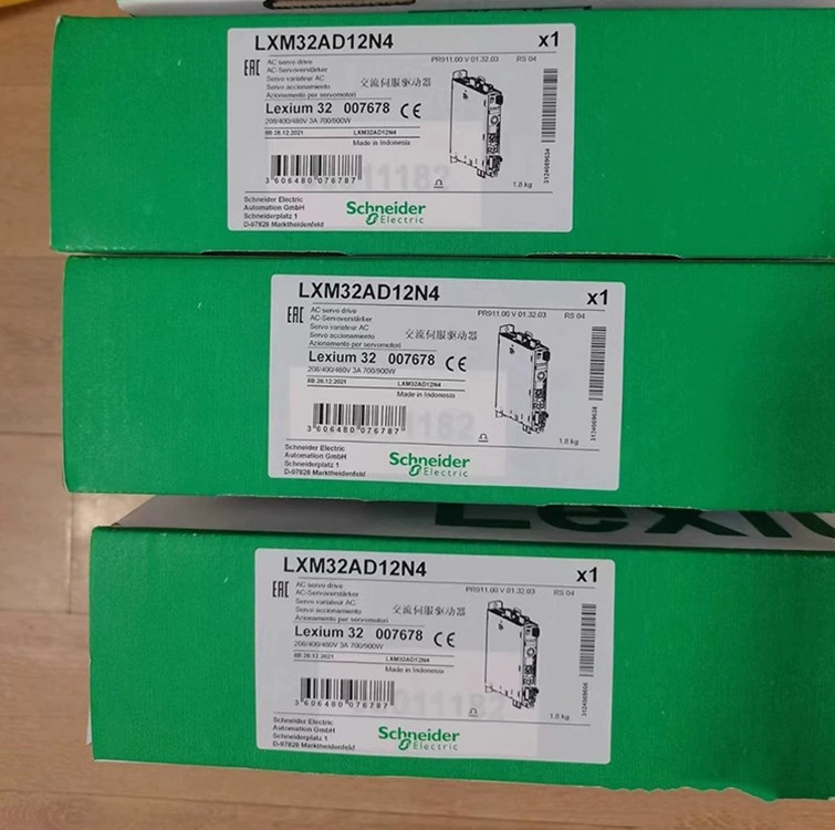 Schneider/немецко-новый оригинальный привод LXM32AD12N4/LXM32AD18N4/LXM32AD30N4 спот