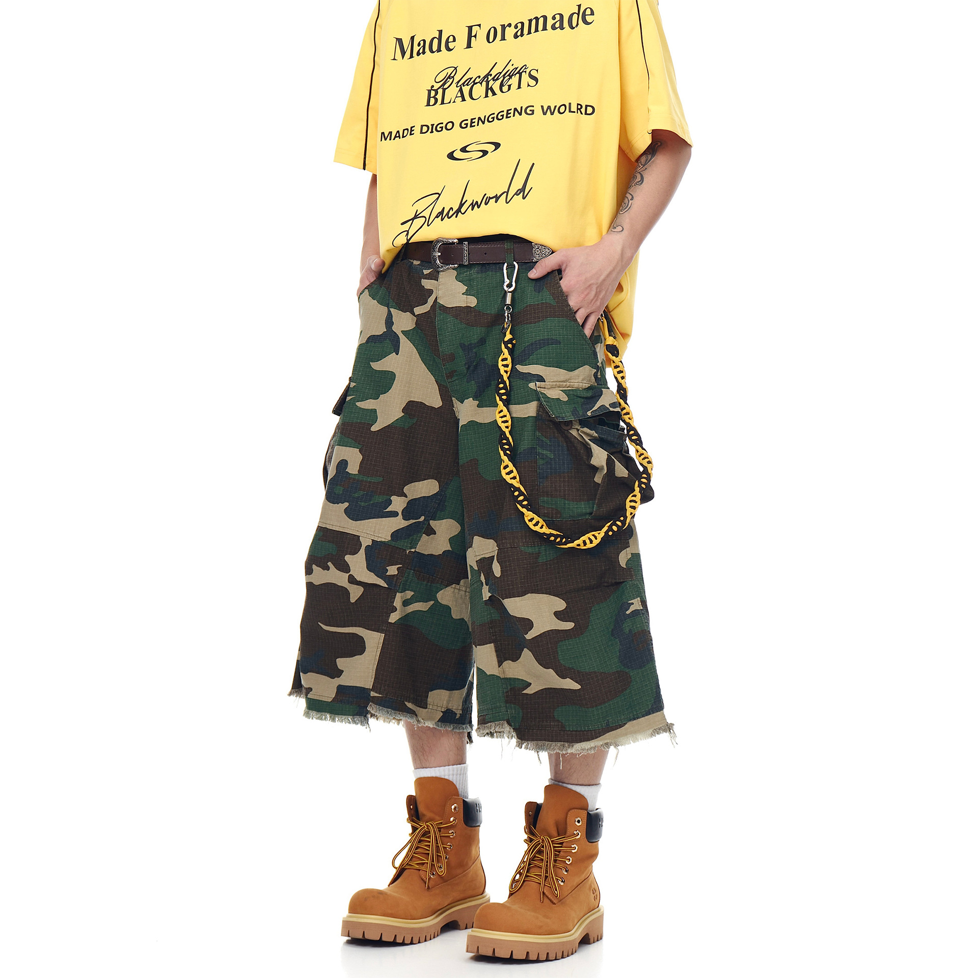2024 American Cargo Multi-Pocket Distressed Raw Edge Camouflage Shorts Men's Wide-Leg Cargo Cropped Pants Summer