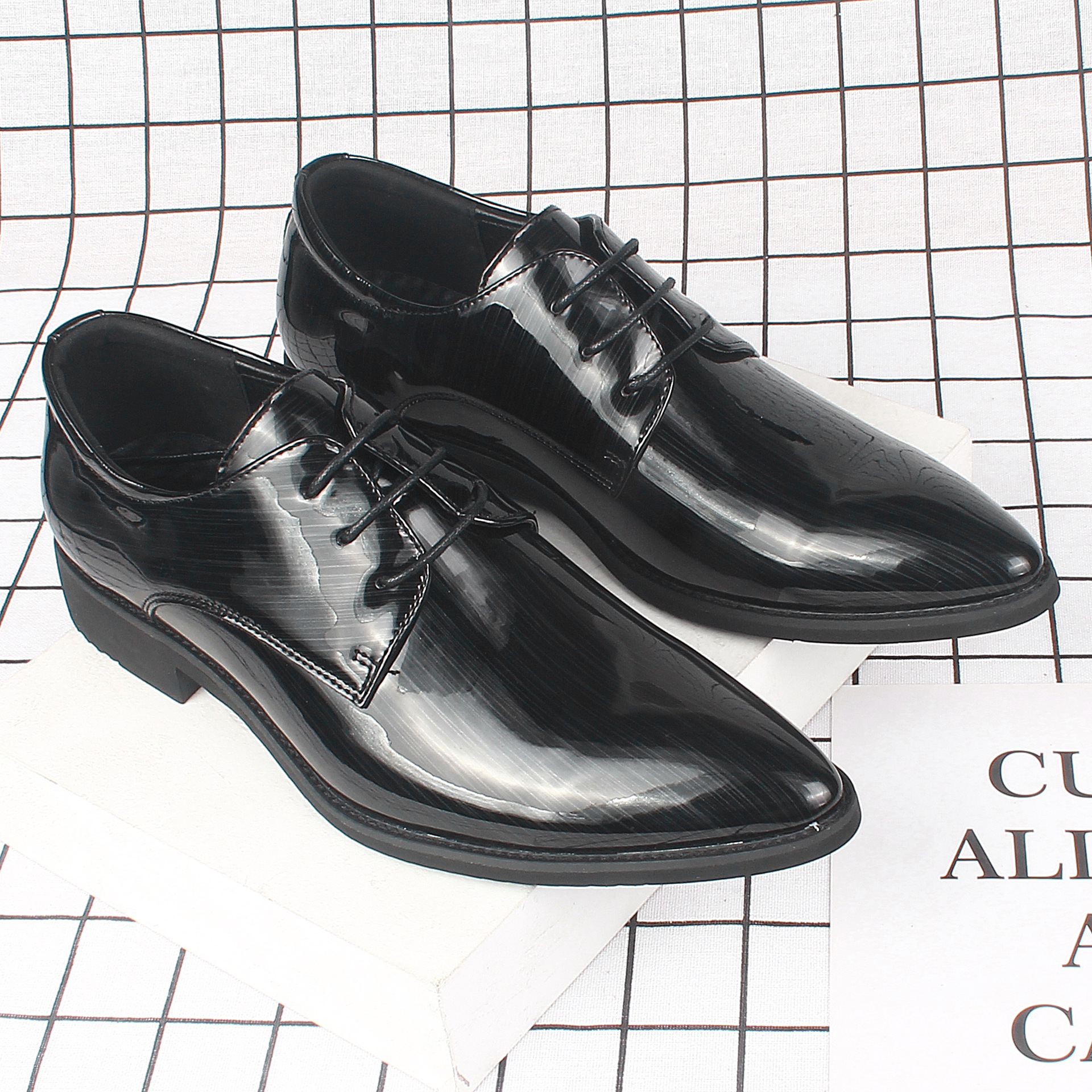 2022����ƤЬ�к������Ь����ʿ��ͷ͸��������װƤЬ135