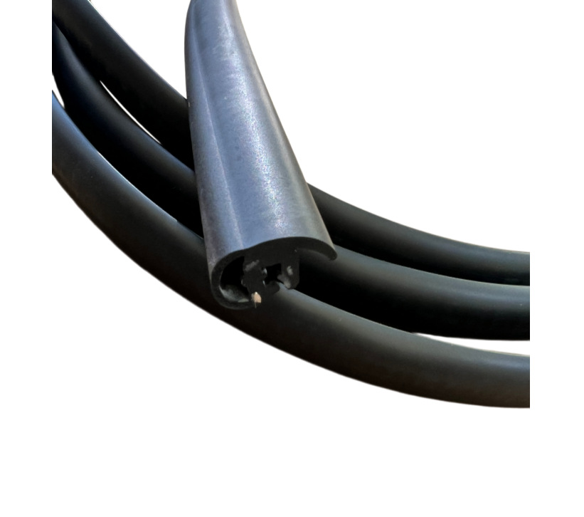 MR100655 is suitable for Mitsubishi Pajero V33W V43W V44W V45W V46W sunroof sealing rubber strip