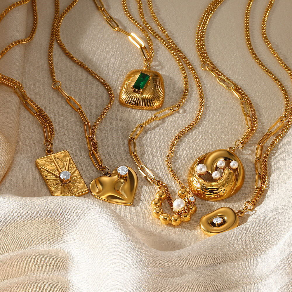 Collier en acier inoxydable doré avec perles et zircons, style vintage, pendentif texturé en forme de cœur, résistant à la lumière et tendance_voghion.com