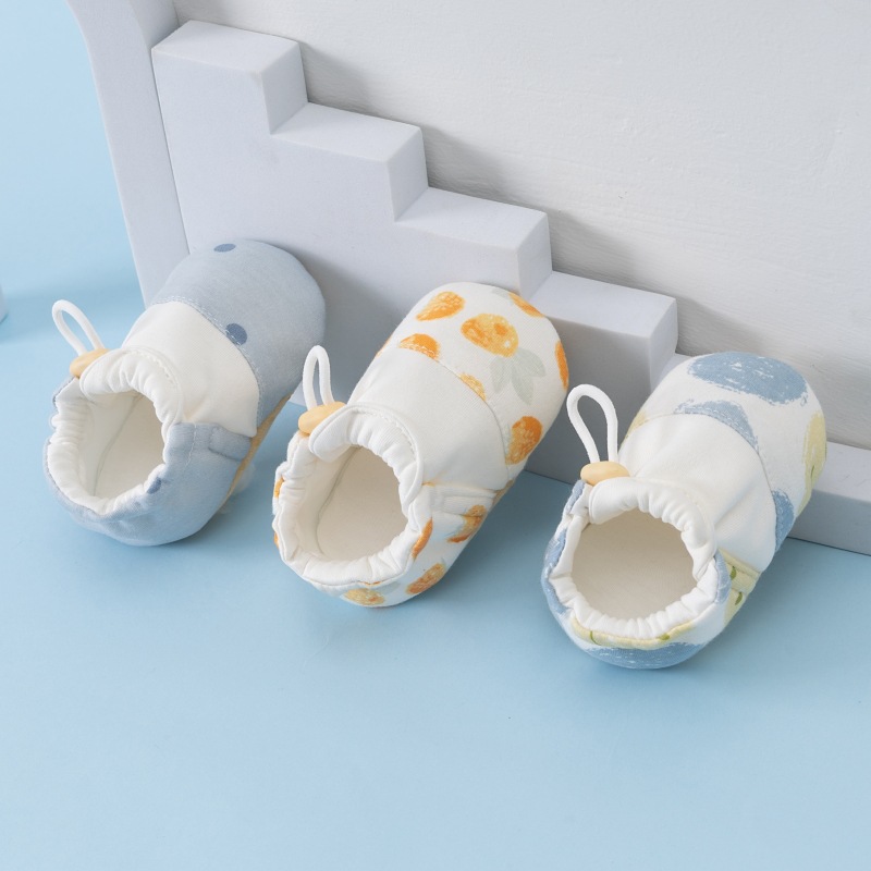 Spring and Autumn Soft-soled Baby Shoes Men's and Women's Baby Shoes Breathable Baby Shoes and Socks 0-6 months Spring Newborn Socks and Shoes