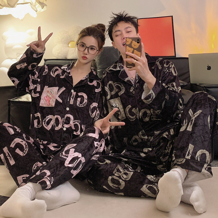 Coreano ins cachorro dorado terciopelo pareja pijama de mujer otoño invierno caliente sensación alta cardigán hombre ropa para el hogar
