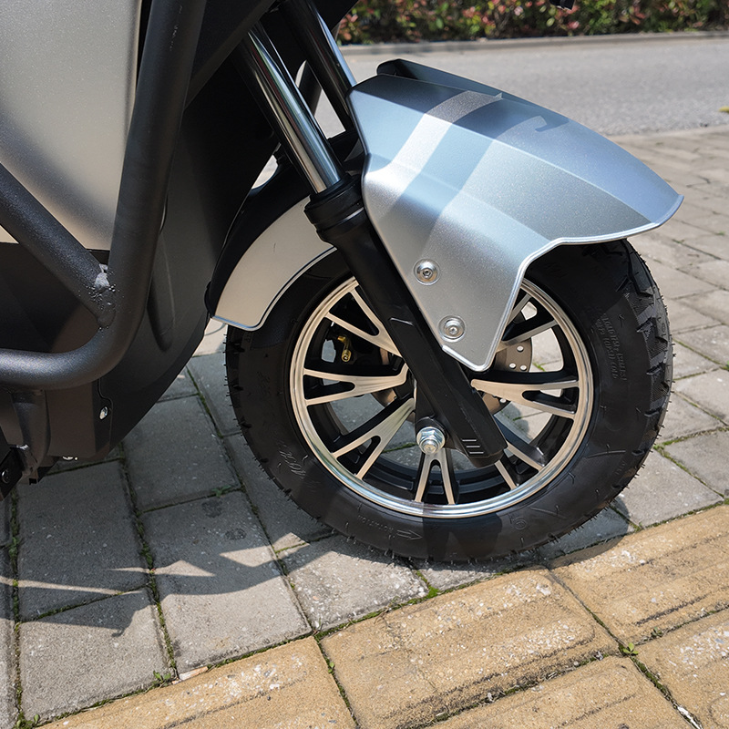 Importación y exportación en el extranjero ciclomotor scooter vehículo eléctrico unisex coche de batería universal bicicleta eléctrica especial transfronterizo