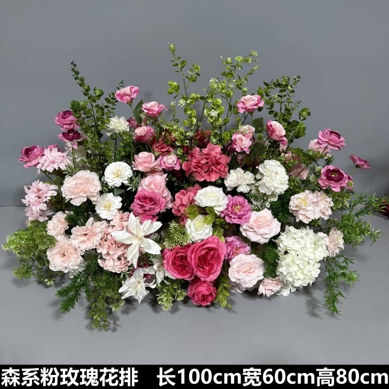 Flor de la boda de la flor Chiyeya rosa roja fila de orquídeas fila de flores bosque escena de compromiso decoración de la boda fondo de decoración