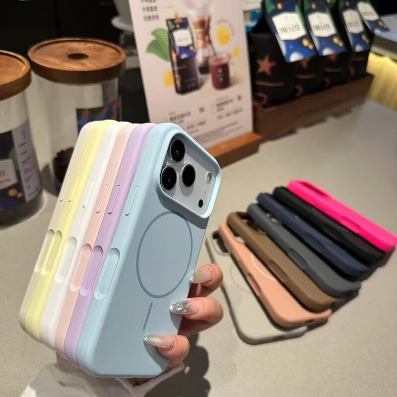 Suitable for Iphone17Promax Liquid Silicone Thin Circle Magnetic Phone Case Apple 16 Pure Color All-Inclusive Protective Cover Suitable for Iphone17Promax Liquid Silicone Thin Circle Magnetic Phone Case Apple 16 Pure Color All-Inclusive Protective Cover