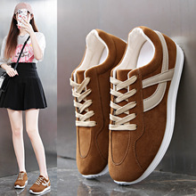 德训鞋女款2025春秋新款透气百搭运动鞋复古平底阿甘鞋绒面板鞋