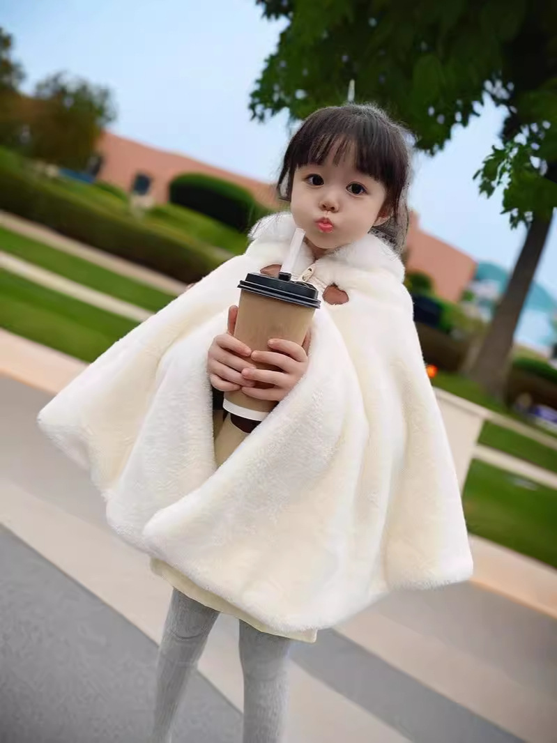 Ropa de bebé de peluche capa de recién nacido capa de otoño y invierno engrosar bebés de doble capa de chaqueta de lana de niñas