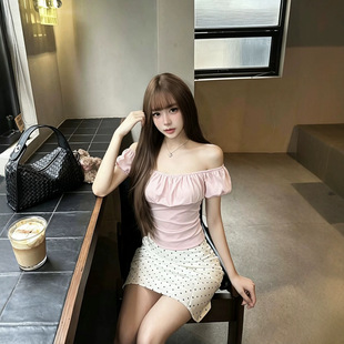 ���c����ȹŮ�ļ���߅����������ȹ���bһ�ּ����³�����Ů�b��C