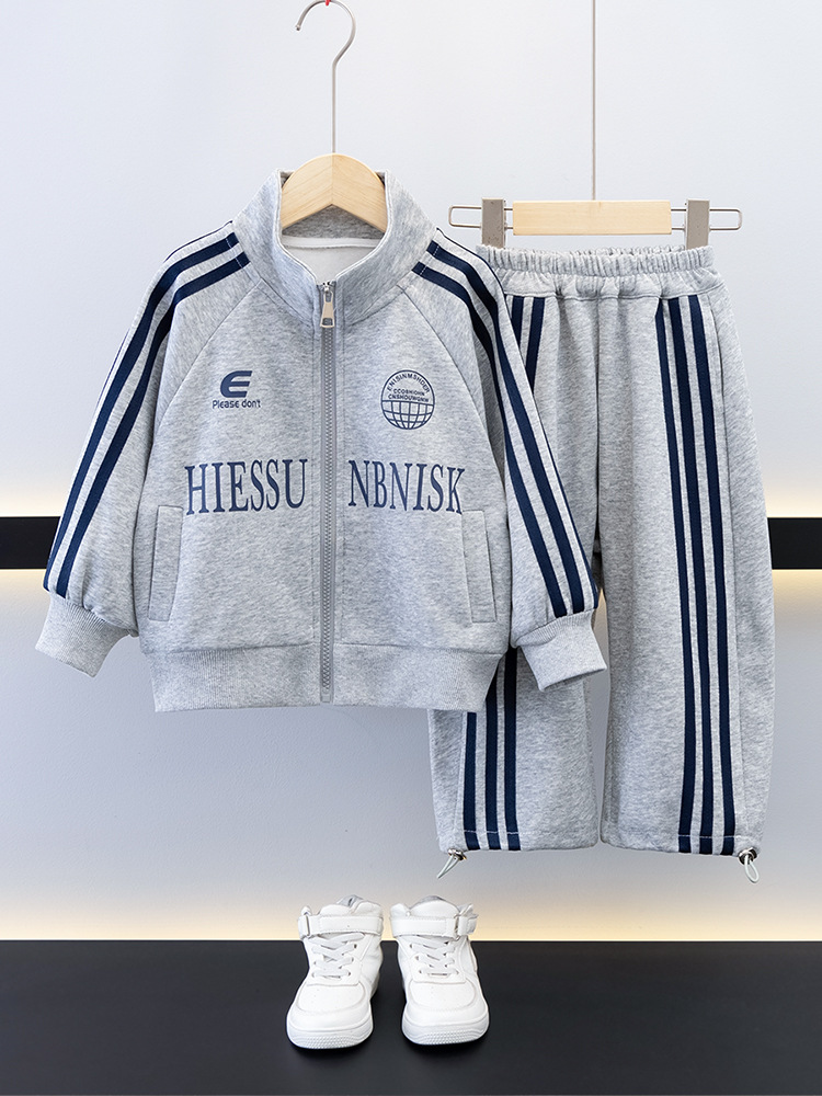 7692 traje fresco y guapo para niños primavera y otoño nuevo suéter de primavera para niños chaqueta de dos piezas deportivas para niños de moda callejera