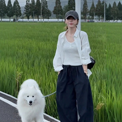 今年流行的女装上衣套装早秋韩系chic别致气质背心白色衬衫两件套
