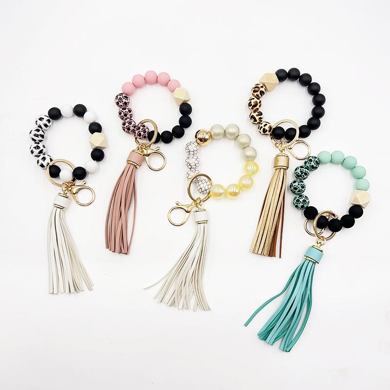Amazon cross-border platform explosions silicone tassel beaded bag accessories hanging accessories bracelet keychain wholesale