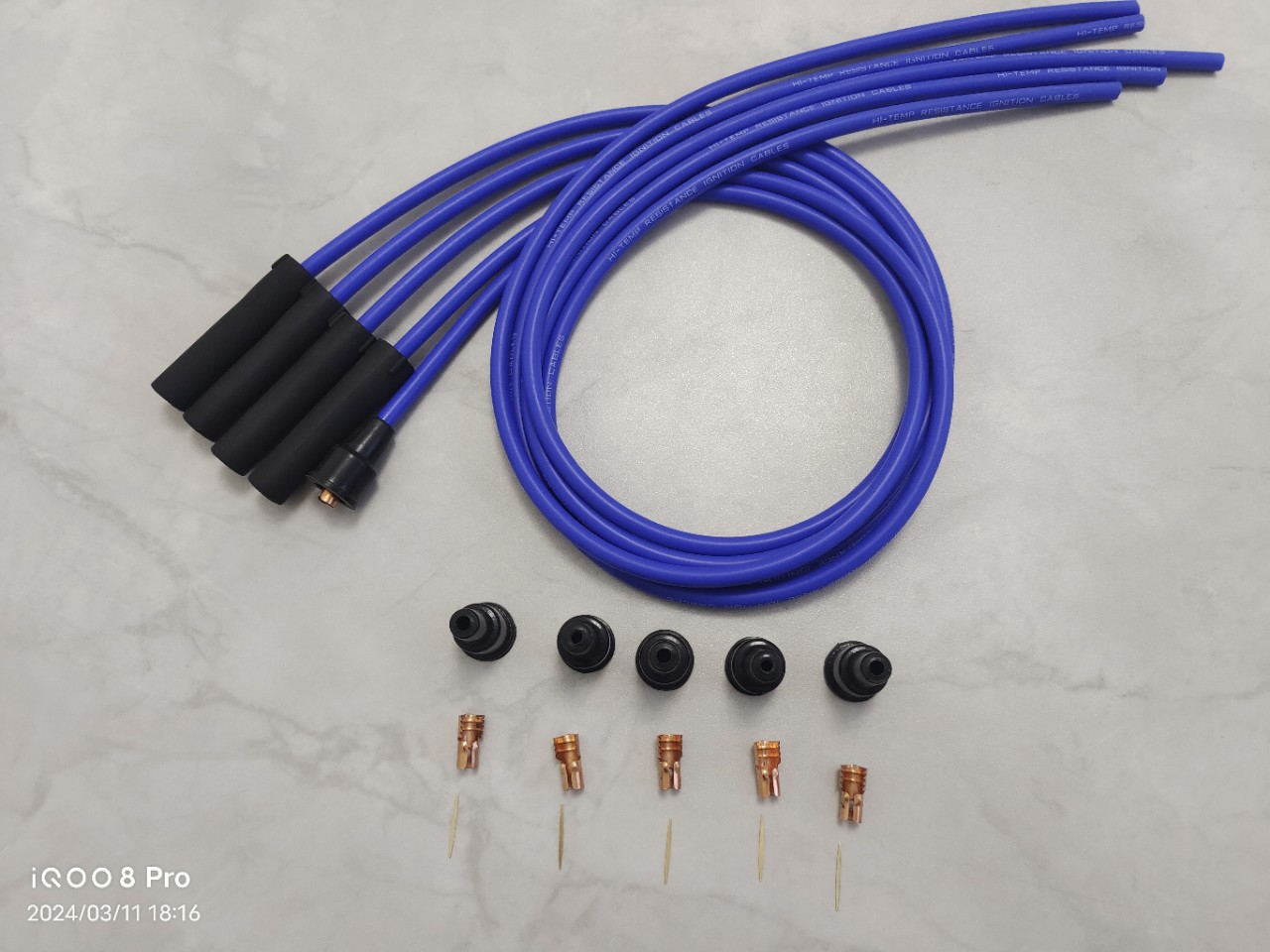 Blue 8mm High-Performance Silicone Ignition Cable Suitable for 4 Cylinder Classic Cars 1m (Si-At38033) 5 Pieces