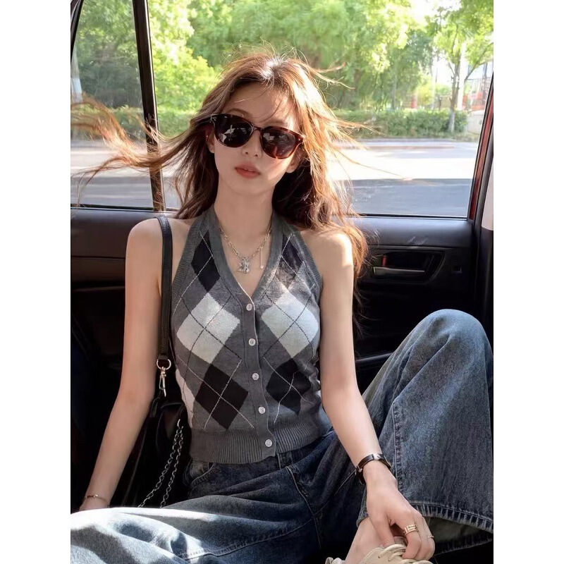 American-Style Dark Gray Plaid V-Neck Halter Neck Vest for Women, Summer Thin Knit Sleeveless Top American-Style Dark Gray Plaid V-Neck Halter Neck Vest for Women, Summer Thin Knit Sleeveless Top