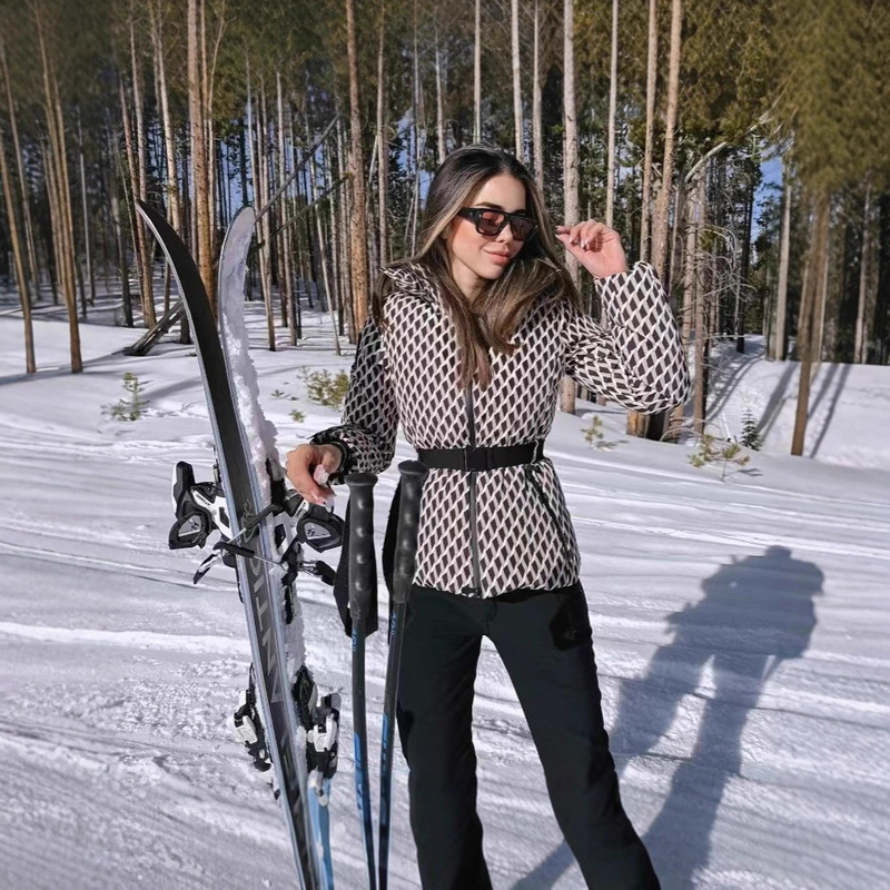 Extreme Cold Windproof and Cold-Proof Ski Jacket for Women, Waist-Cinching Hooded Thickened down Cotton Coat, Winter Outdoor Warm Versatile Cotton Clothing Extreme Cold Windproof and Cold-Proof Ski Jacket for Women, Waist-Cinching Hooded Thickened down Cotton Coat, Winter Outdoor Warm Versatile Cotton Clothing