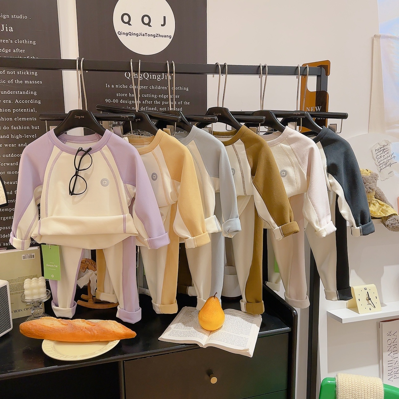 Contrast color patchwork sleeve casual suit for children, spring and autumn warm home wear and underwear