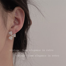 韩国韩版三叶草花朵耳钉耳环女夏季气质小众百搭精致仙气银针耳饰