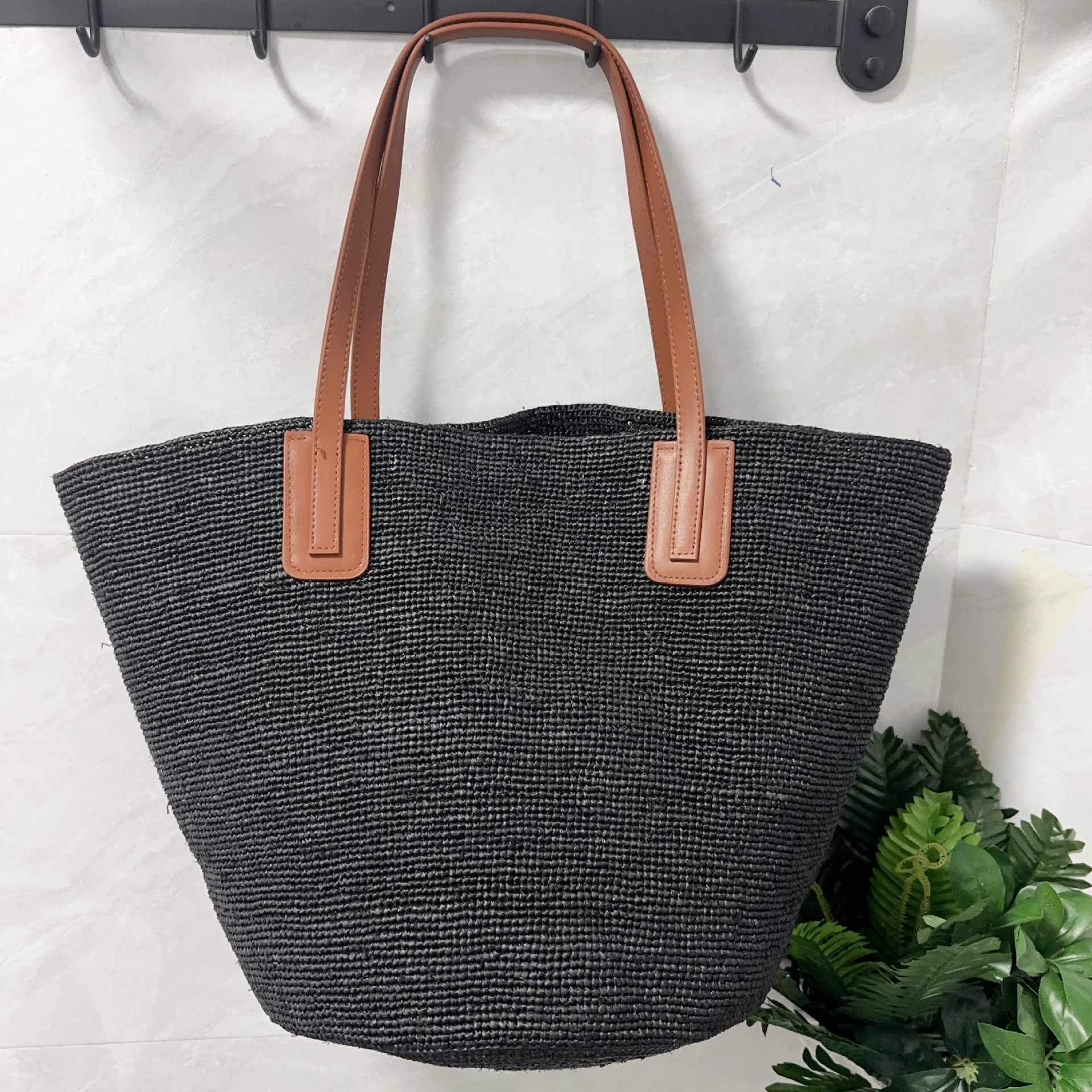French Minimalist Genuine Leather Strap Raffia Woven Bag For Women, Large Capacity Shoulder Bag For Beach Vacation, Vintage Tote Bag - Thumbnail 8